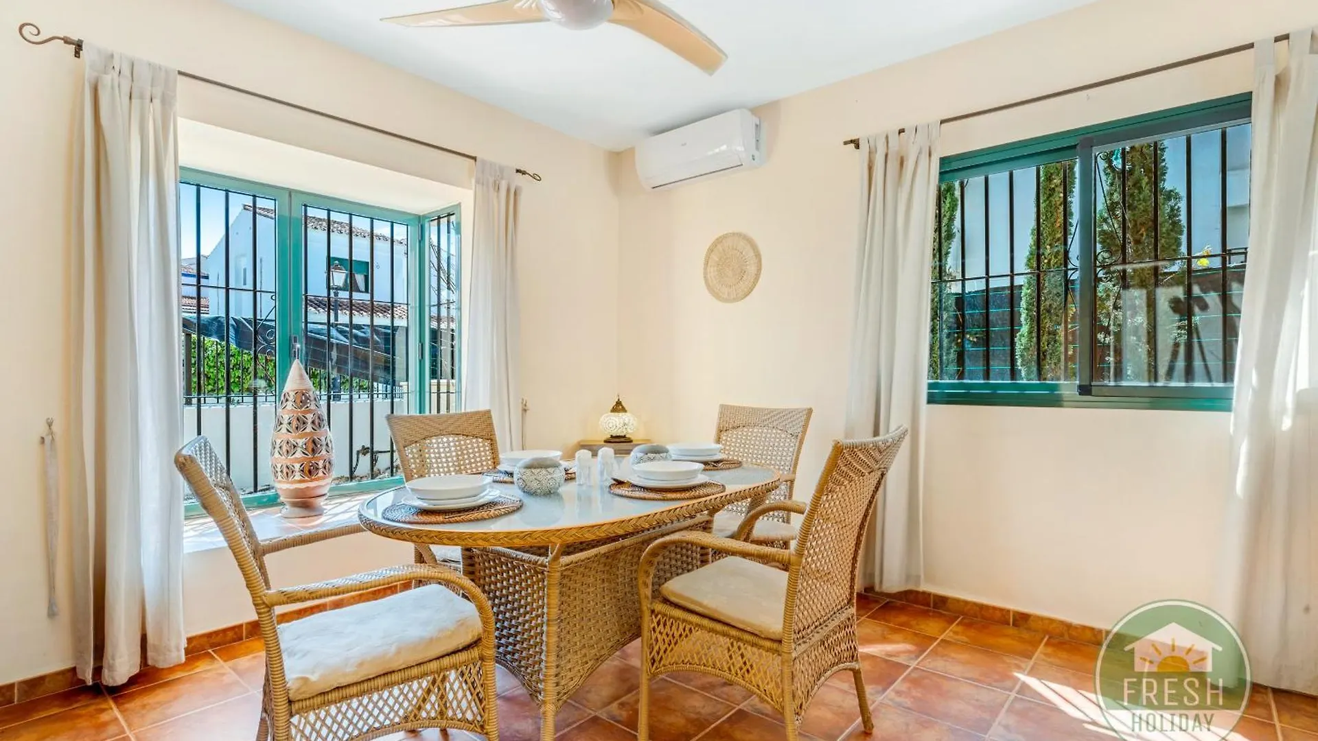 Viñuela Casa Perez - Family Home With Pool בית נופש