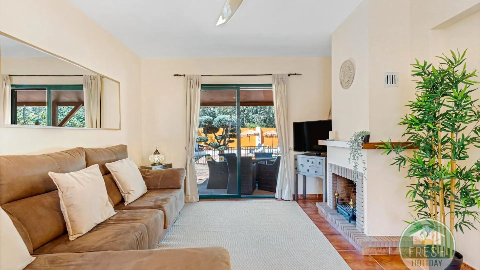 Viñuela Casa Perez - Family Home With Pool ספרד