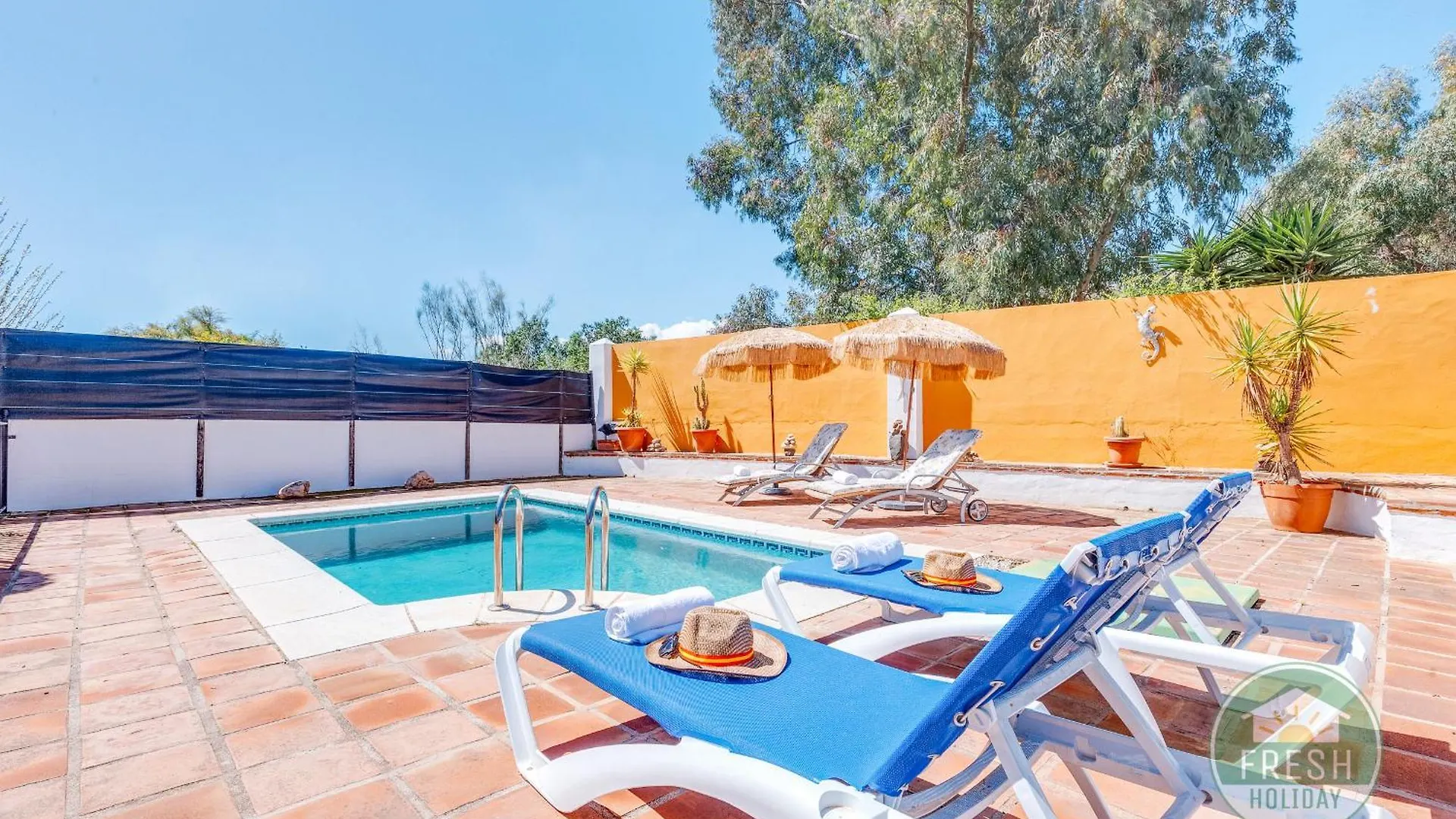 Viñuela Casa Perez - Family Home With Pool